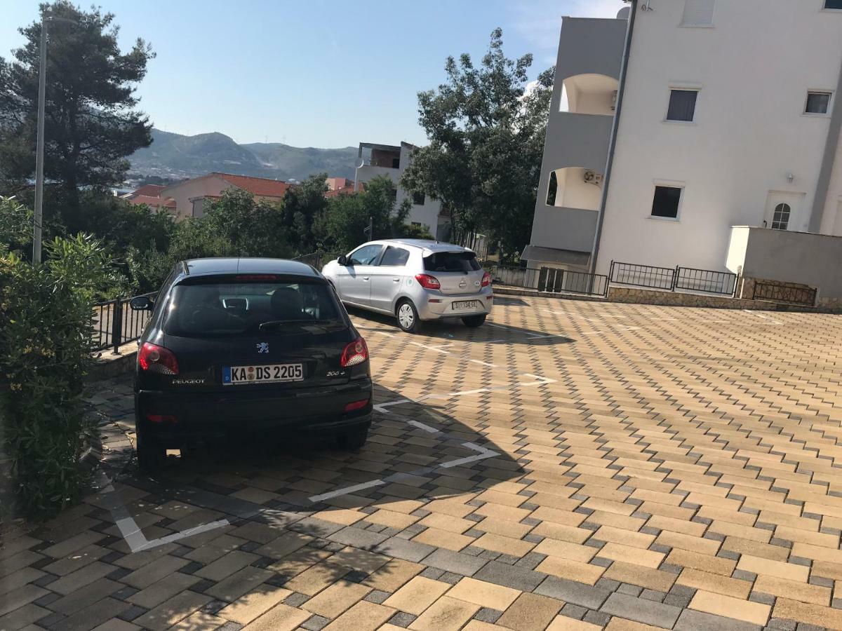Apartments Filip Трогир Экстерьер фото