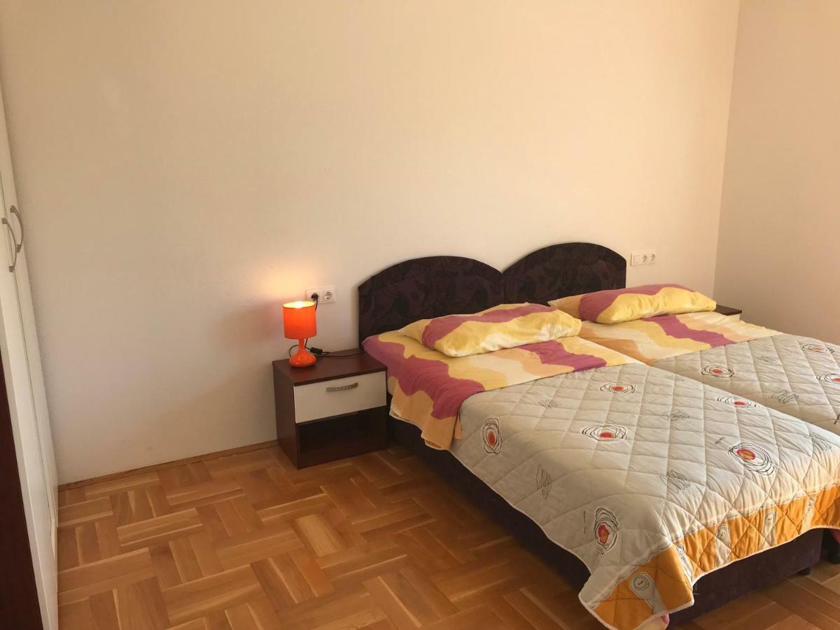 Apartments Filip Трогир Экстерьер фото