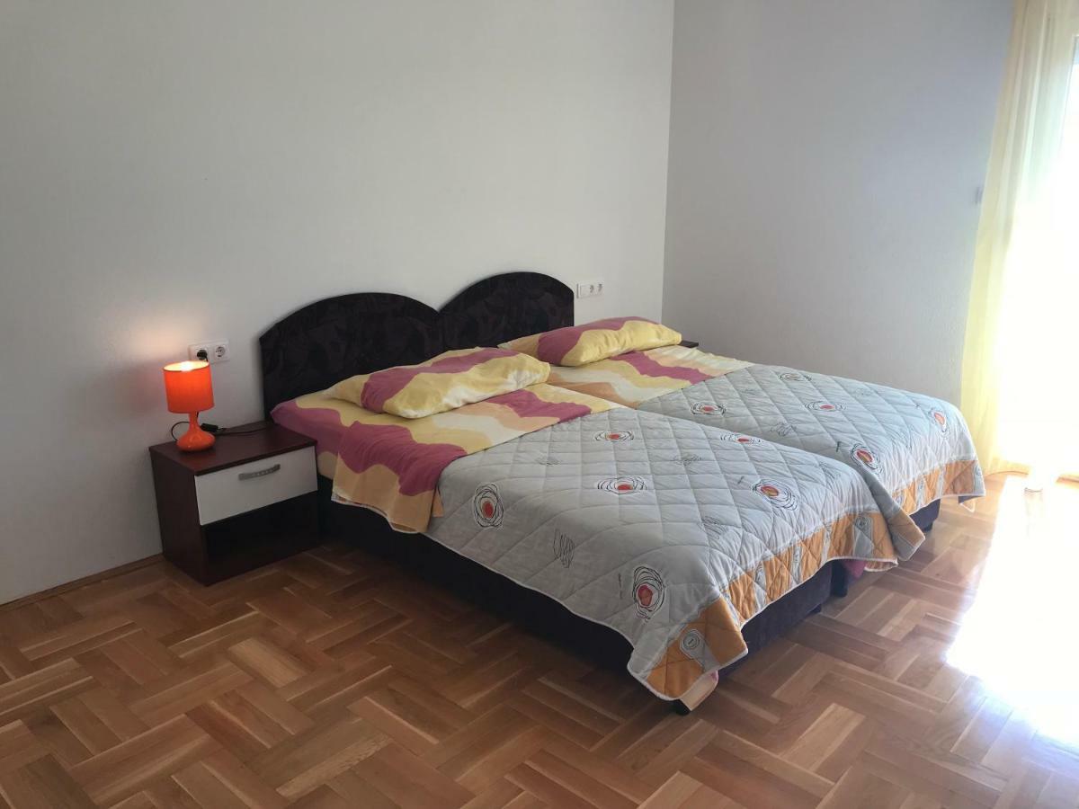 Apartments Filip Трогир Экстерьер фото