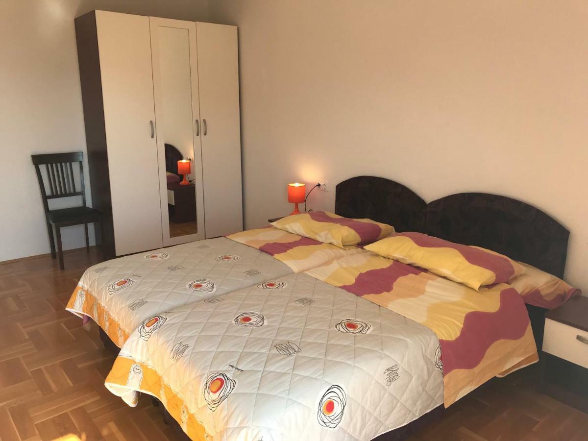 Apartments Filip Трогир Экстерьер фото
